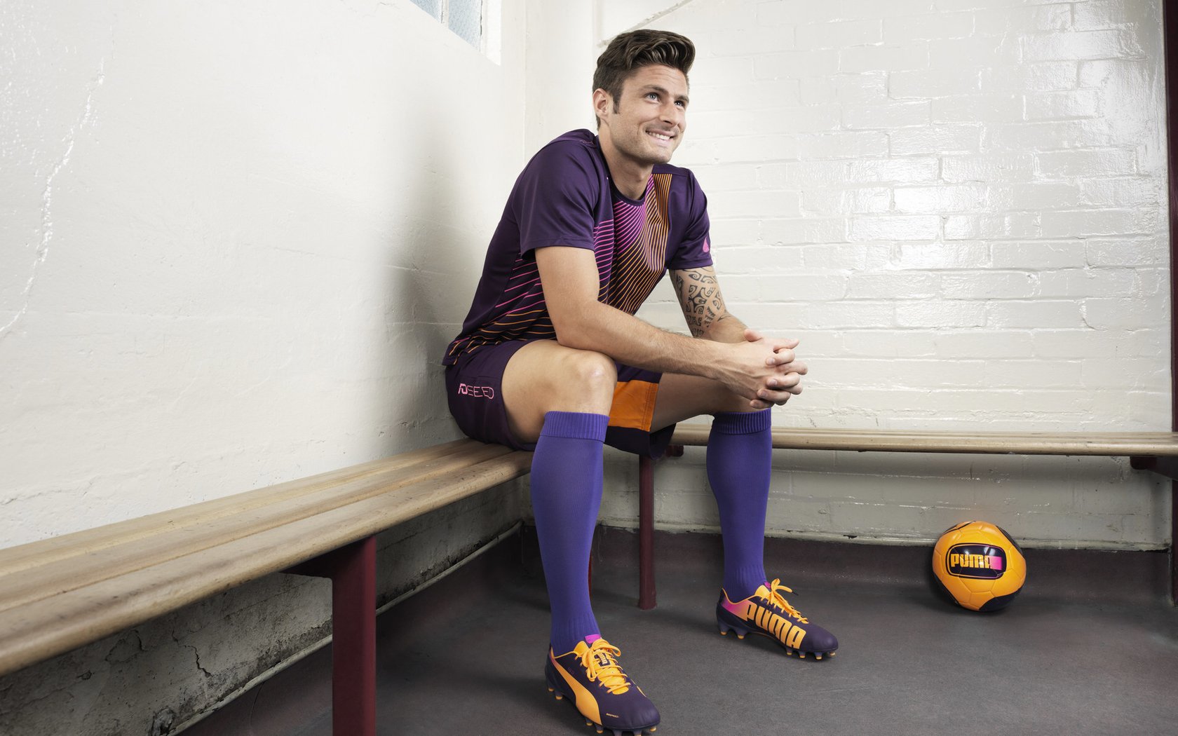 开云体育平台-中国足球产业链“补短板”行动加快，行业高质量发展，2020中国足球产业