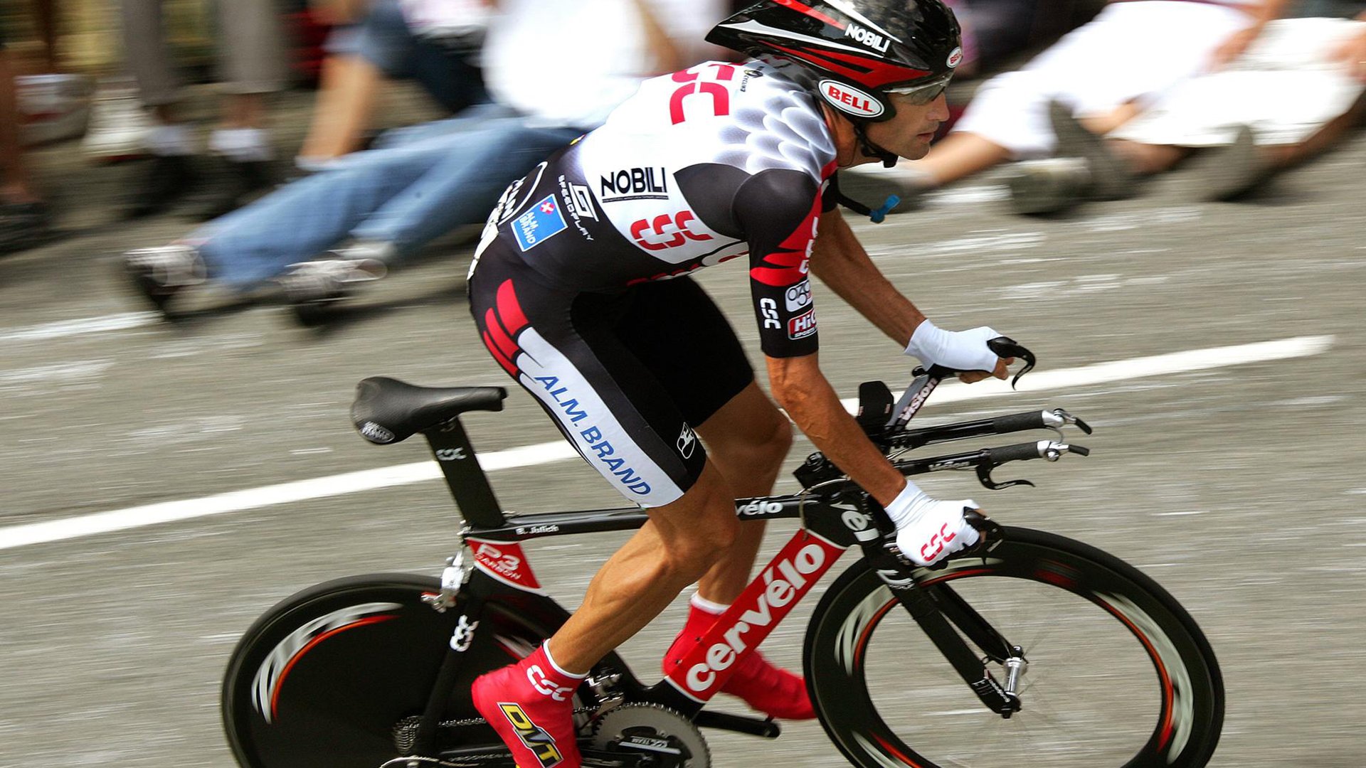 城市自行车改装秀：速度与个性的融合，自行车改装车